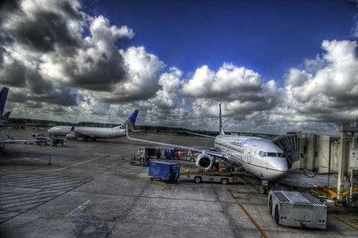 Luchthaven en voordelige vliegtickets.